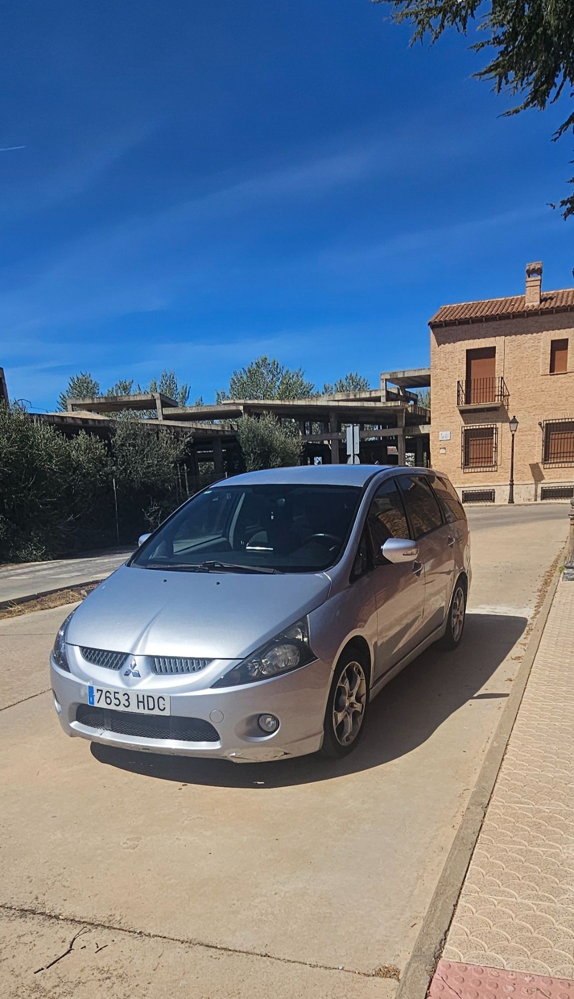 Foto del MITSUBISHI Grandis 2.0DI-D Intense