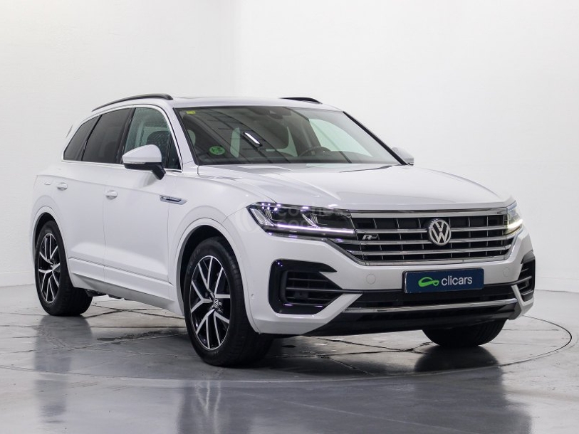 Foto del VOLKSWAGEN Touareg 3.0TDI V6 R-Line Tiptronic 4Motion 210kW