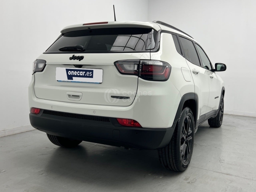 Foto del JEEP Compass 1.3 Gse T4 Night Eagle 4x2 130