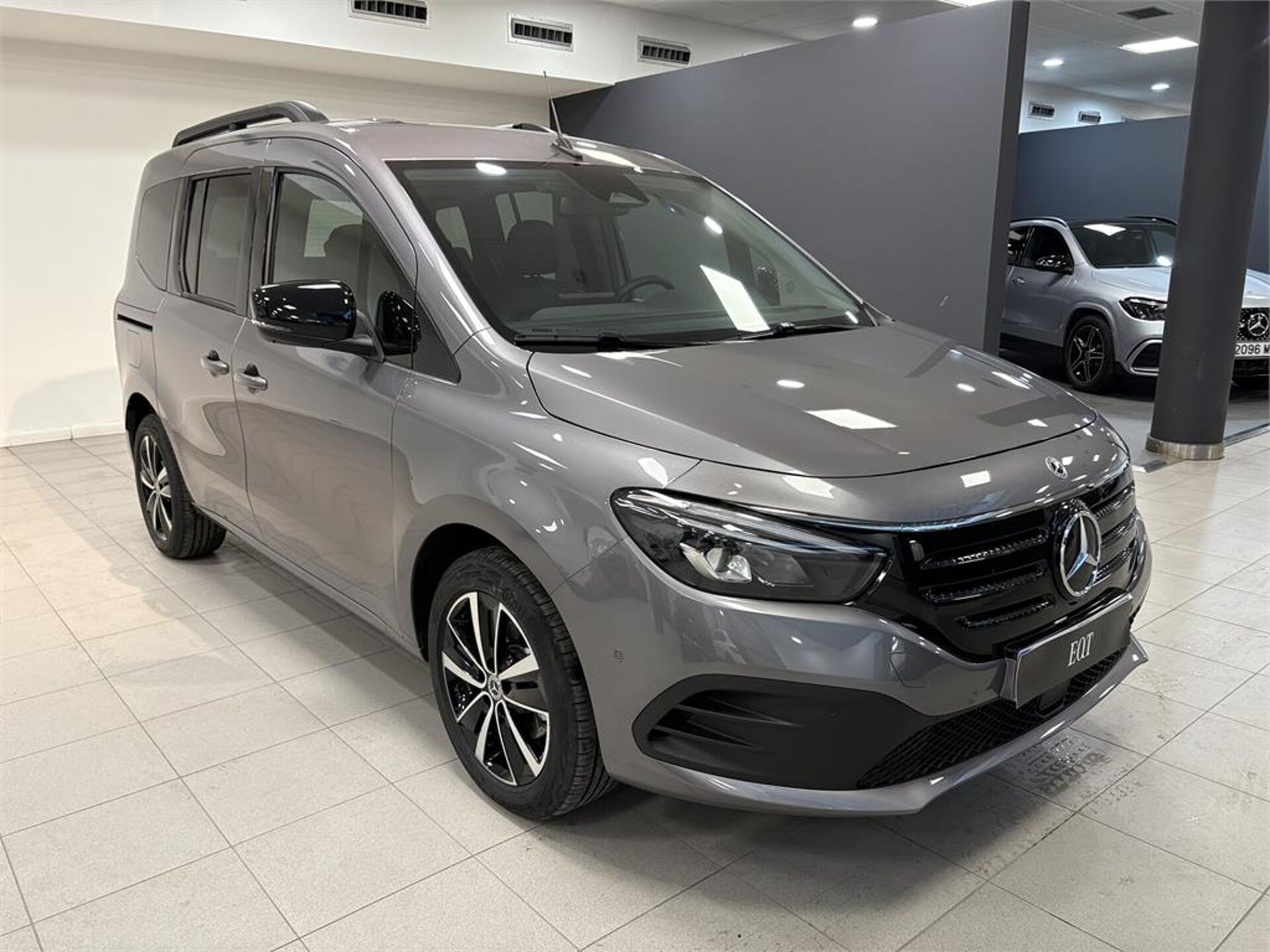 Imagen 2 de MERCEDES EQT