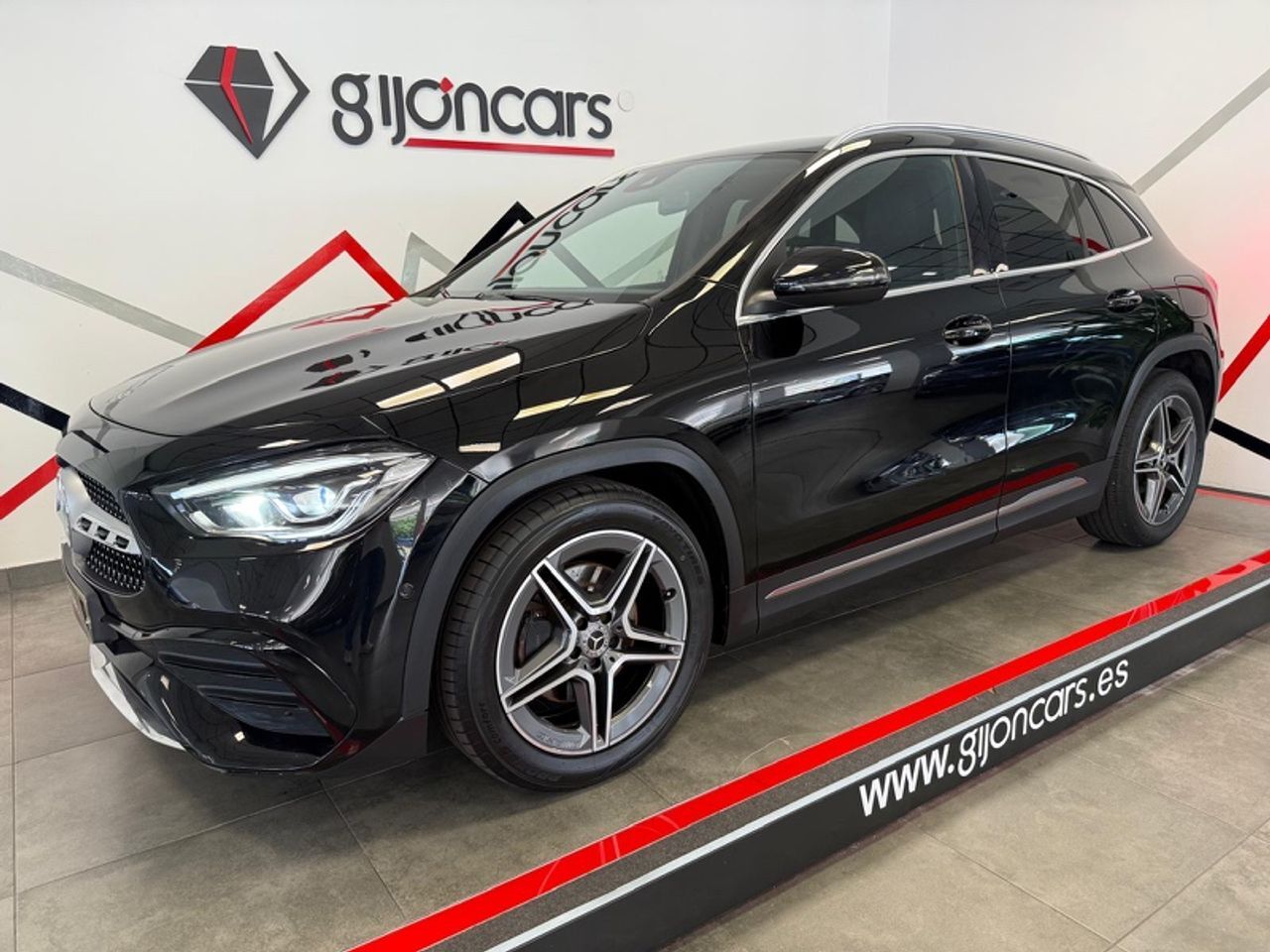 MERCEDES Clase GLA (GLA 200 D) en Asturias