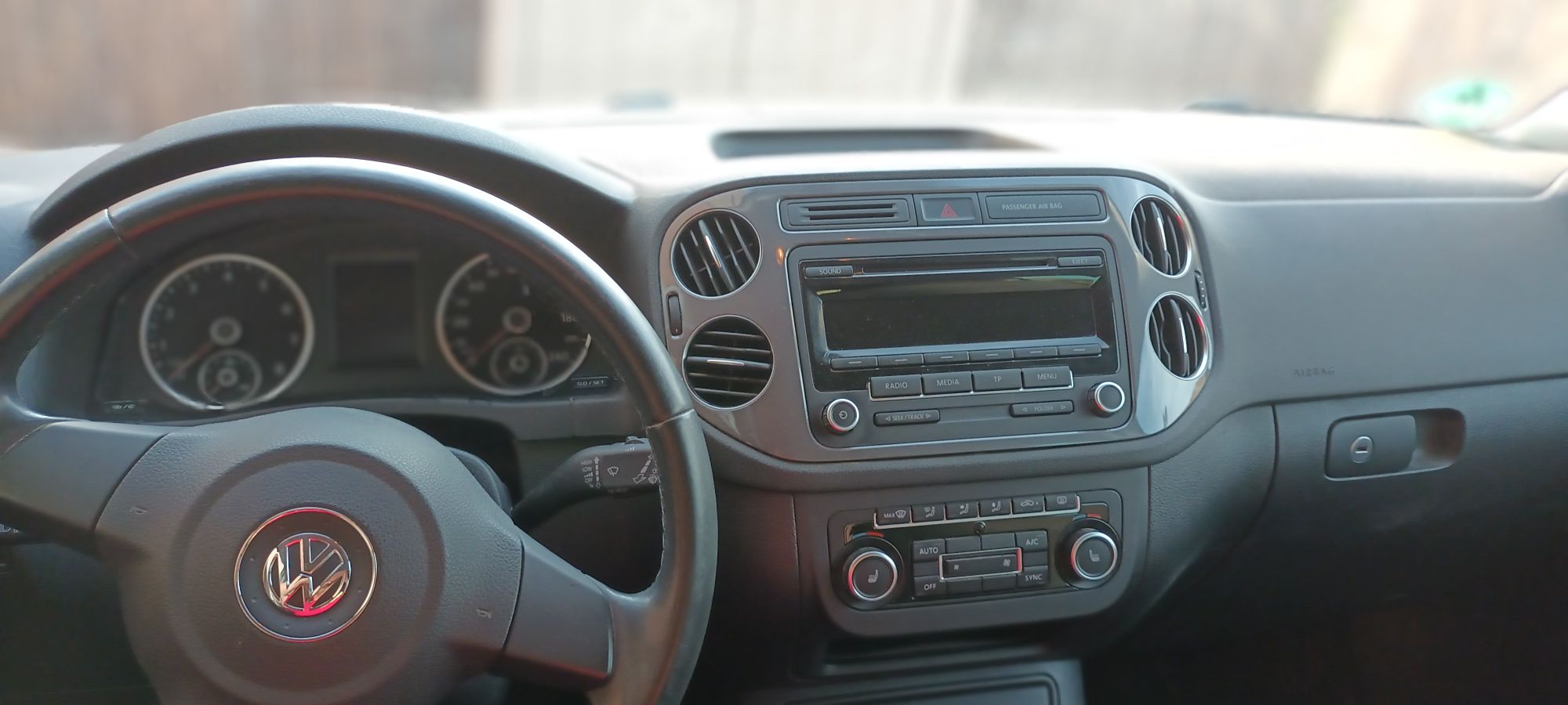 Foto del VOLKSWAGEN Tiguan 1.4TSI Advance BMT 4x2