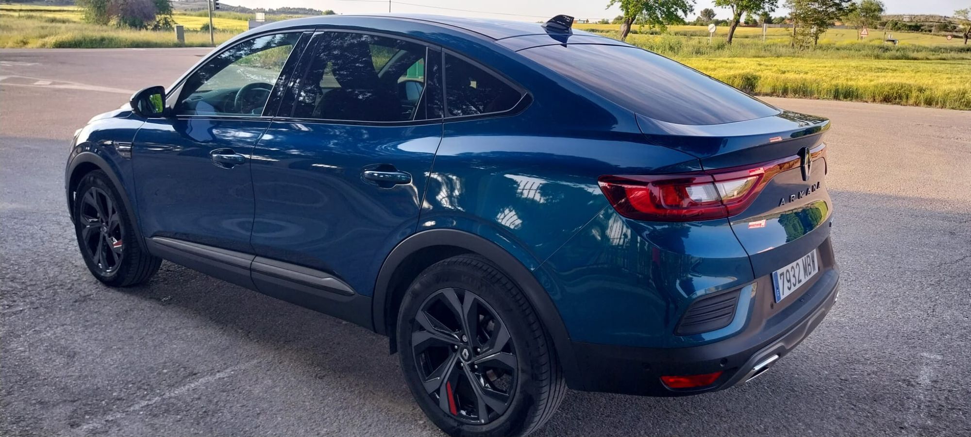 Foto del RENAULT Arkana 1.6 E-Tech R.S.Line Fast Track 105kW