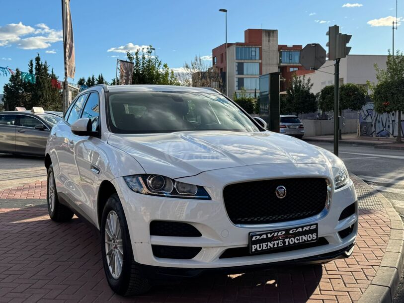 Foto del JAGUAR F-Pace 2.0i4D Prestige Aut. AWD 240