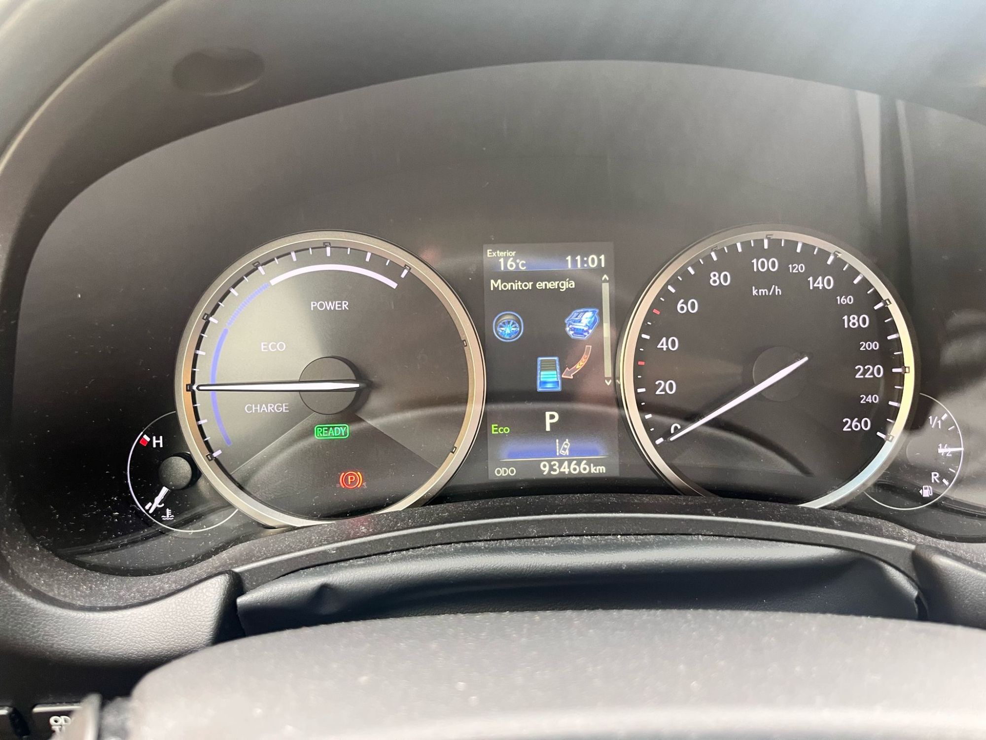 Foto del LEXUS NX 300h Business Navigation 2WD