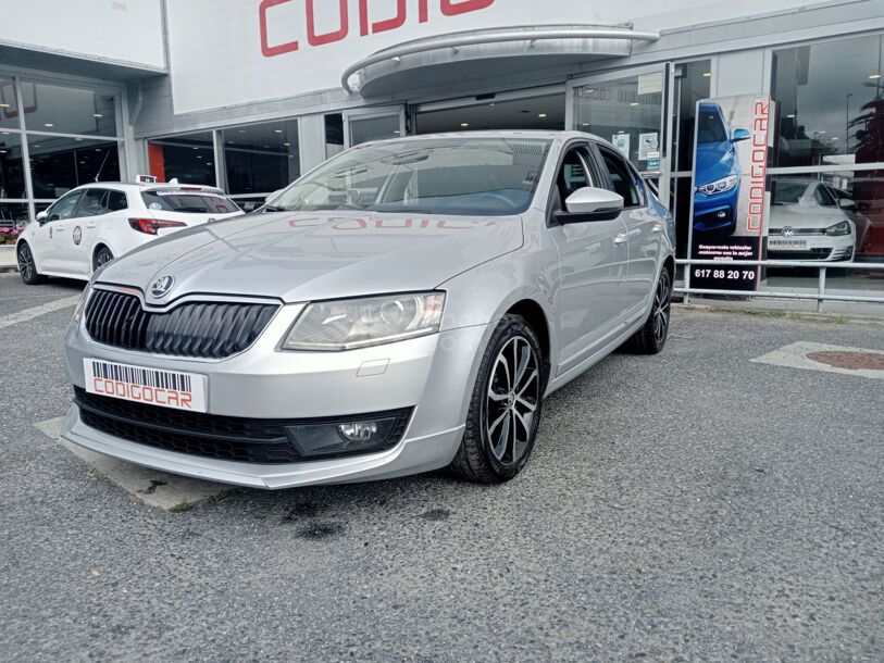 Foto del SKODA Octavia 2.0TDI CR Ambition DSG