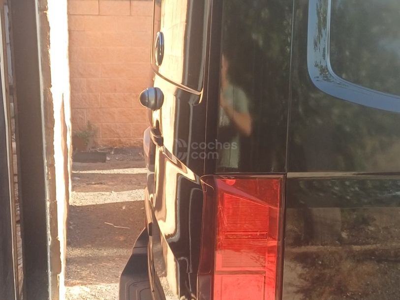 Foto del VOLKSWAGEN Crafter Furgón 2.0TDI SCR 4M 35 BL L4H3 103kW