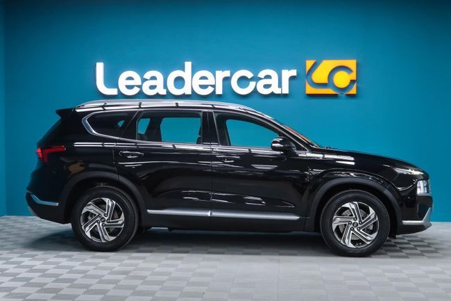 Foto del HYUNDAI Santa Fe 2.2CRDi Maxx 7pl 2WD 8DCT