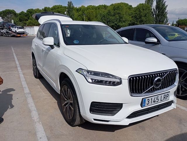 VOLVO XC90 (B5 D Momentum Pro AWD Auto 173 kW (235 CV)) en Madrid