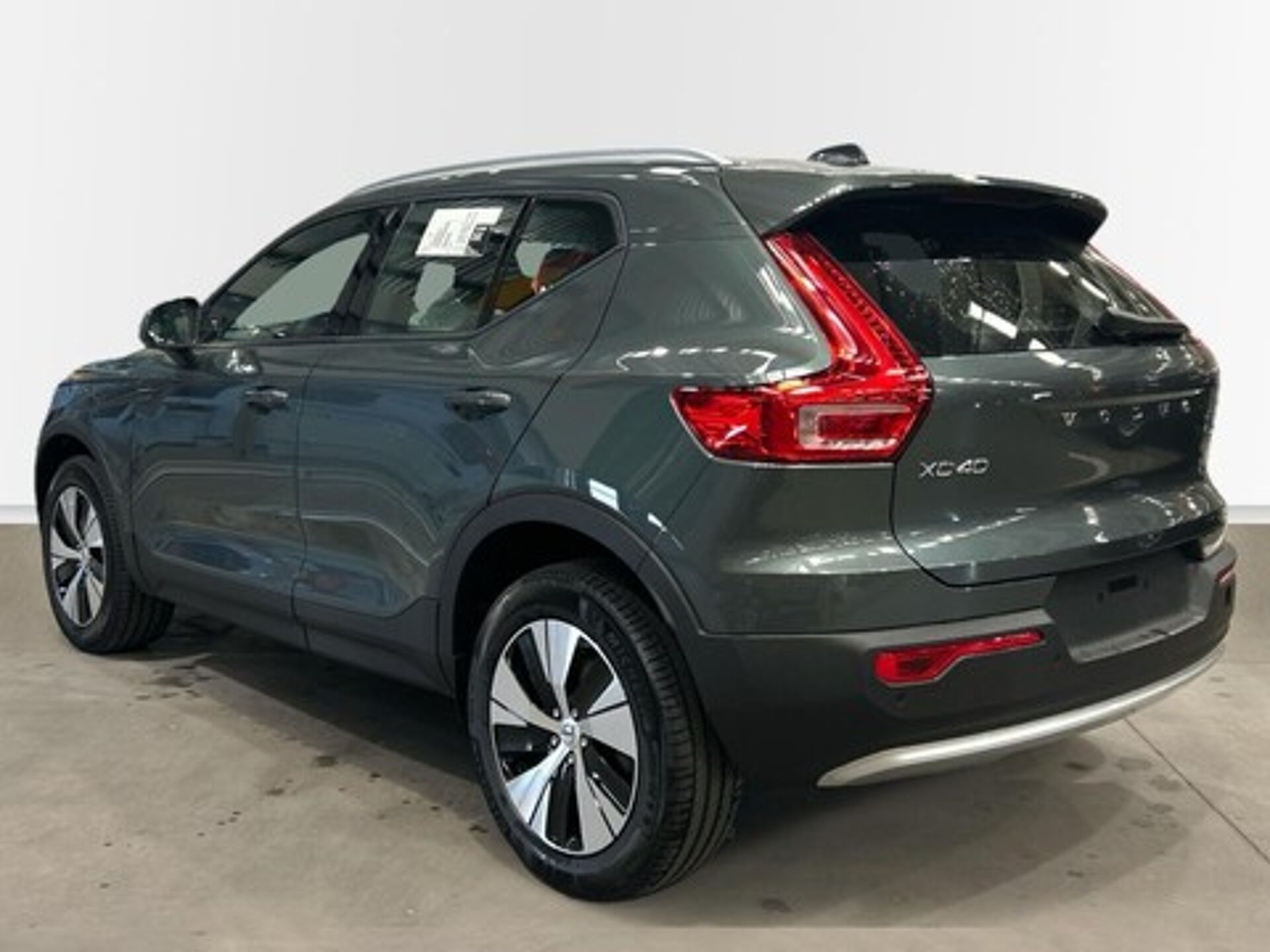 Imagen 2 de VOLVO XC40