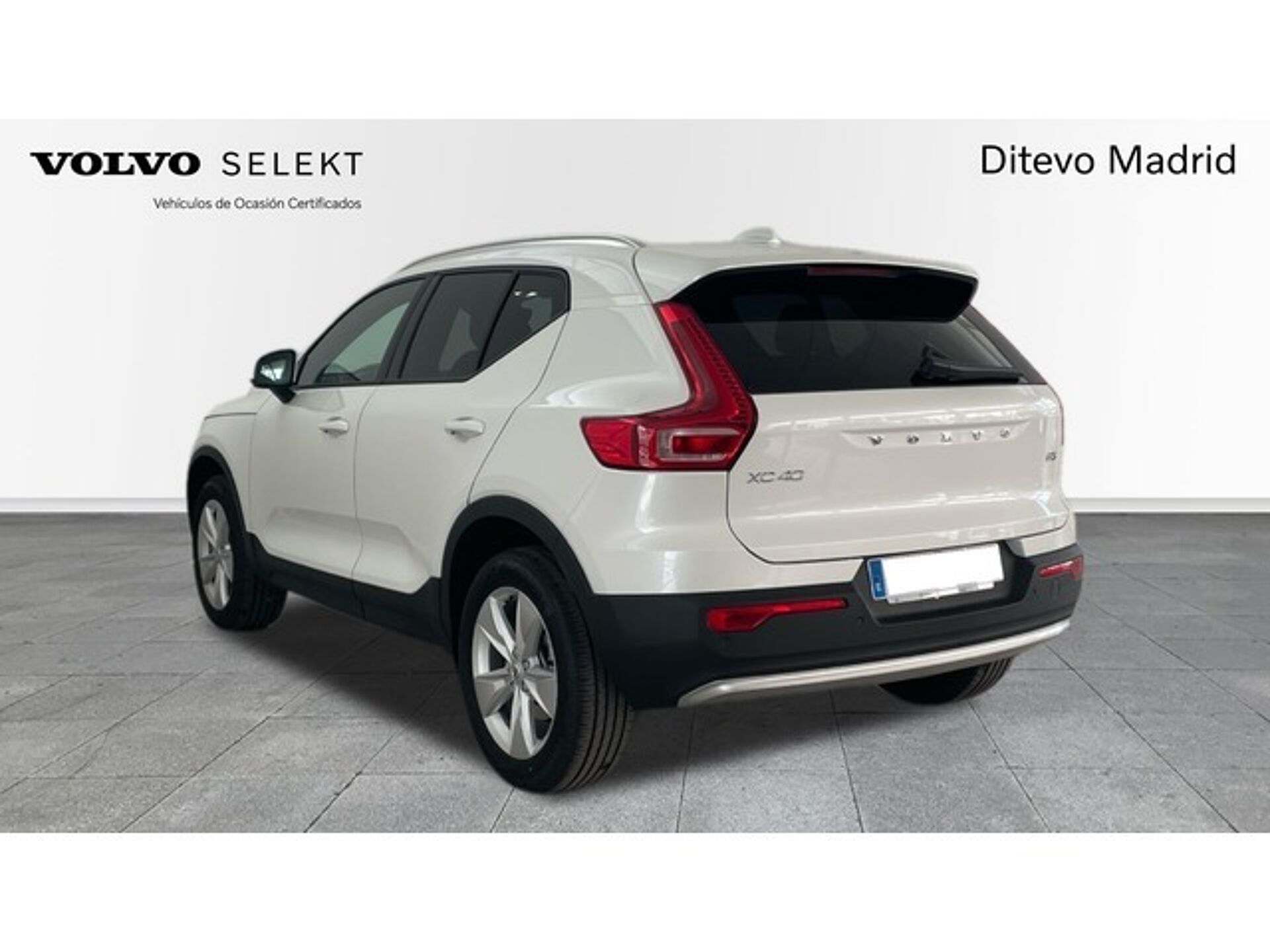 Imagen 2 de VOLVO XC40