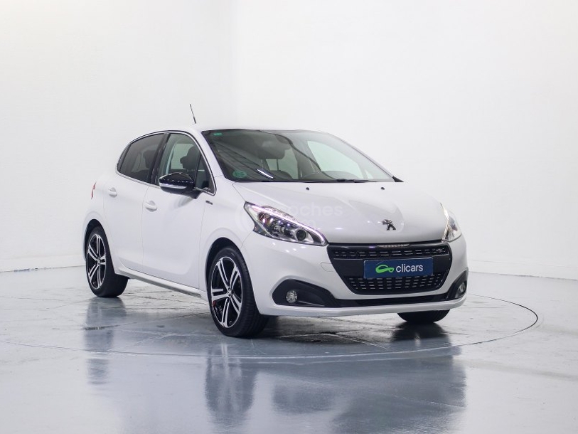 Foto del PEUGEOT 208 1.2 PureTech S&S GT Line 110