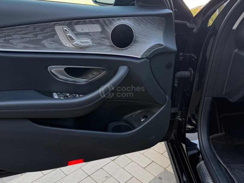 Foto del MERCEDES Clase E E 300 de 4Matic