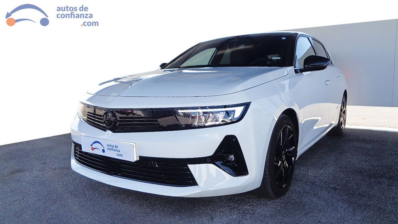 OPEL Astra (1.2T XHT GS) en Córdoba