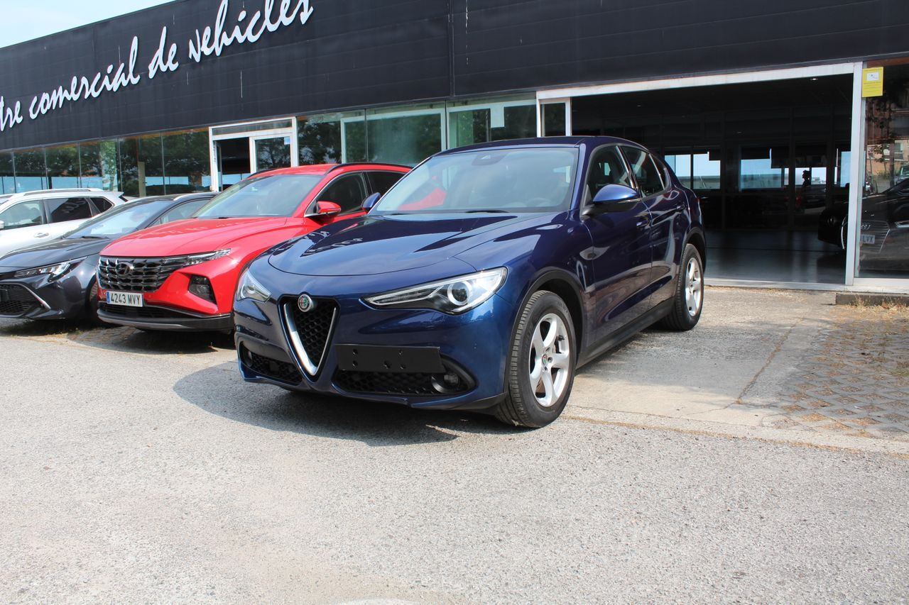 ALFA ROMEO Stelvio (2.2 Diésel 110kW (150CV) Super RWD) en Madrid