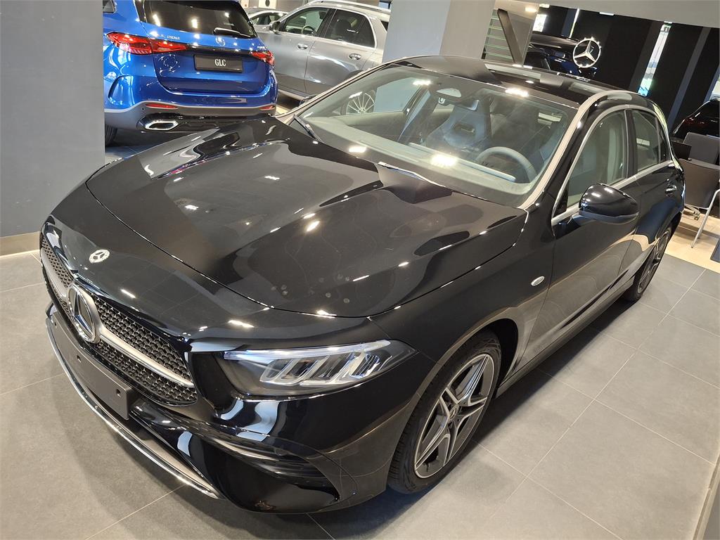 MERCEDES Clase A (A 250 e con tecnología híbrida EQ) en Valencia