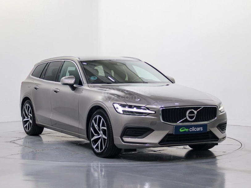Foto del VOLVO V60 D4 Momentum Aut.