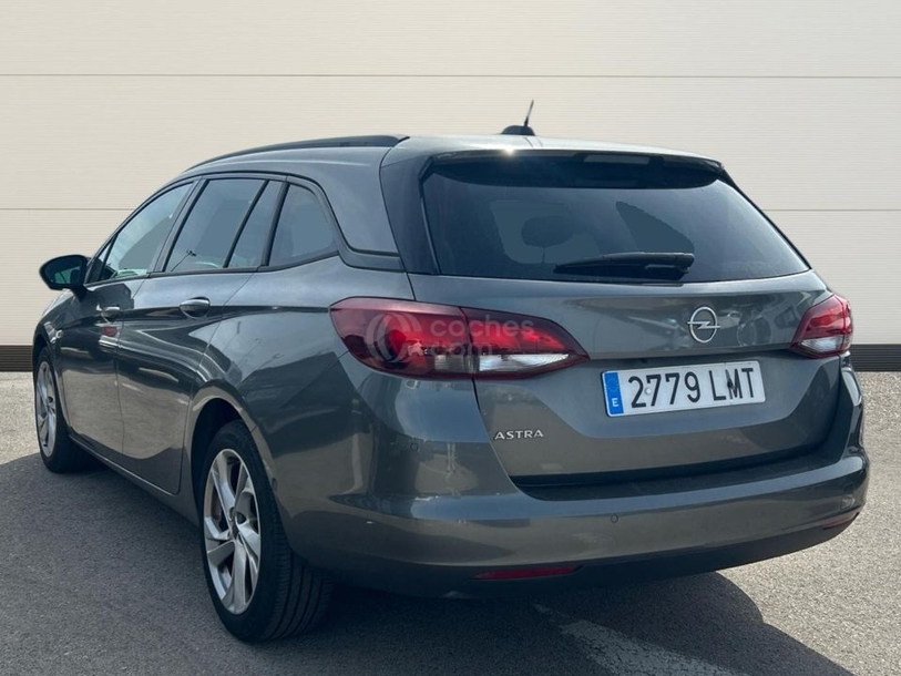Foto del OPEL Astra 1.2T S-S Business Elegance 145