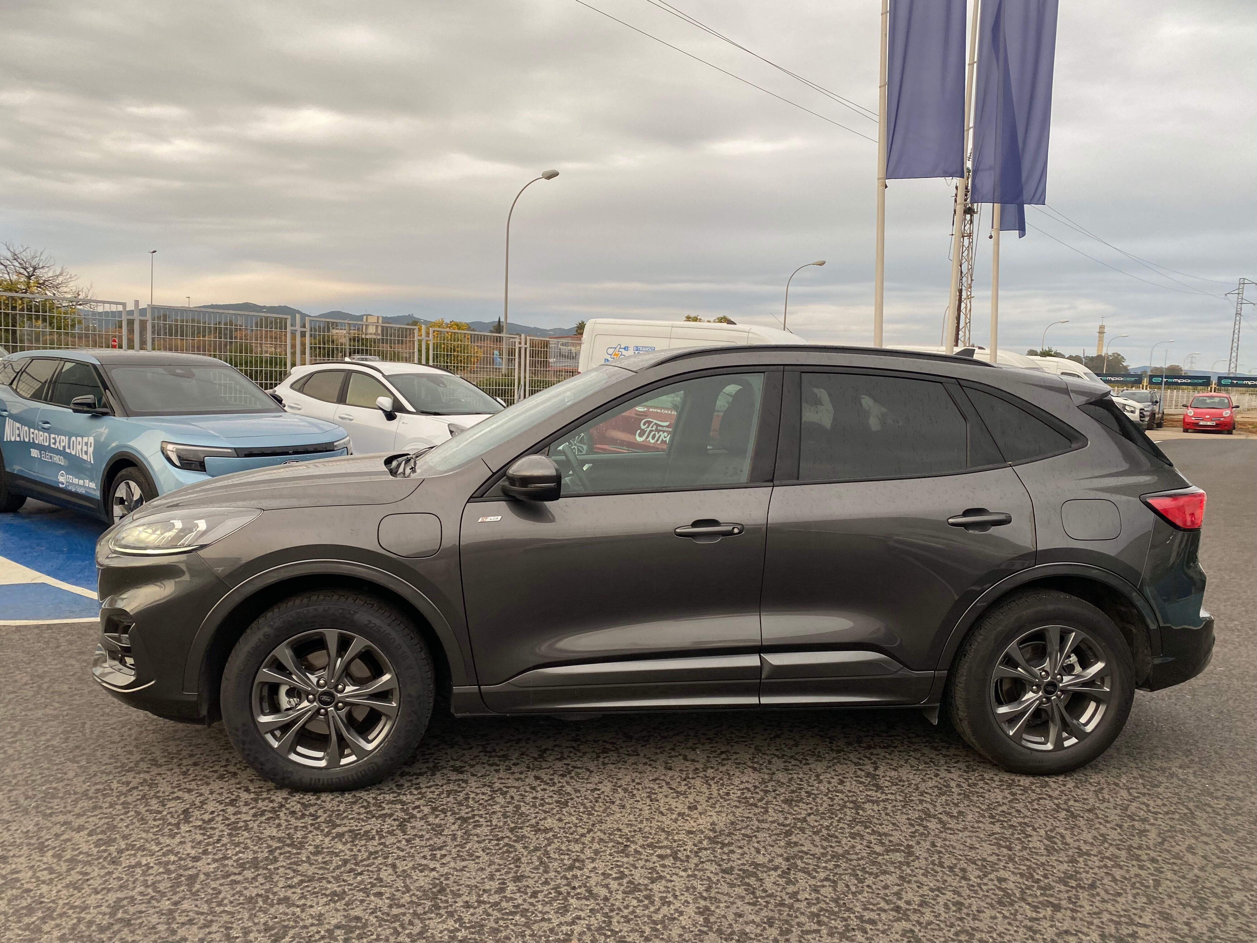 Foto del FORD Kuga 2.5 Duratec PHEV ST-Line 4x2