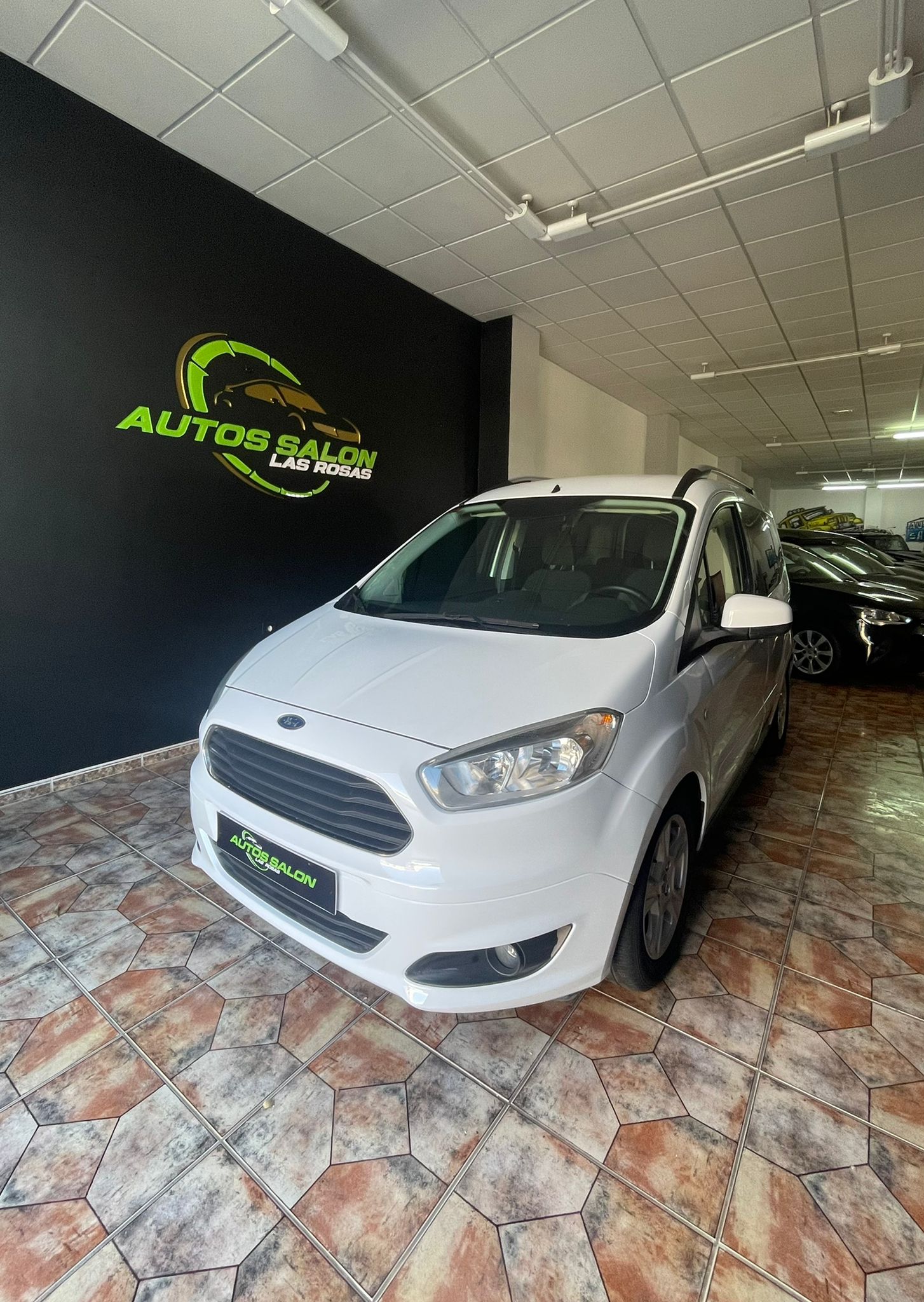 FORD Tourneo Courier (1.0 Ecoboost Trend) en Tenerife