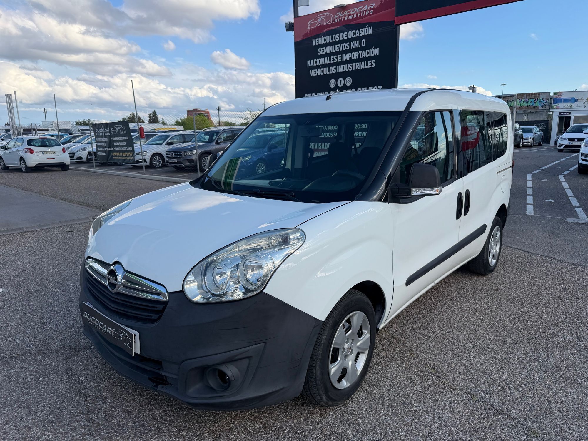 Foto del OPEL Combo Tour 1.3CDTI Expression L1H1 90