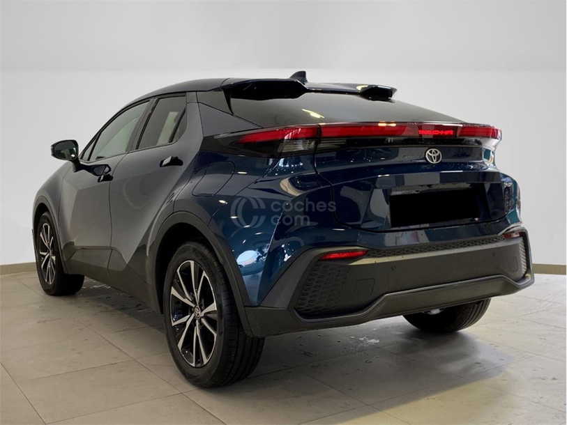 Foto del TOYOTA C-HR 140H Advance