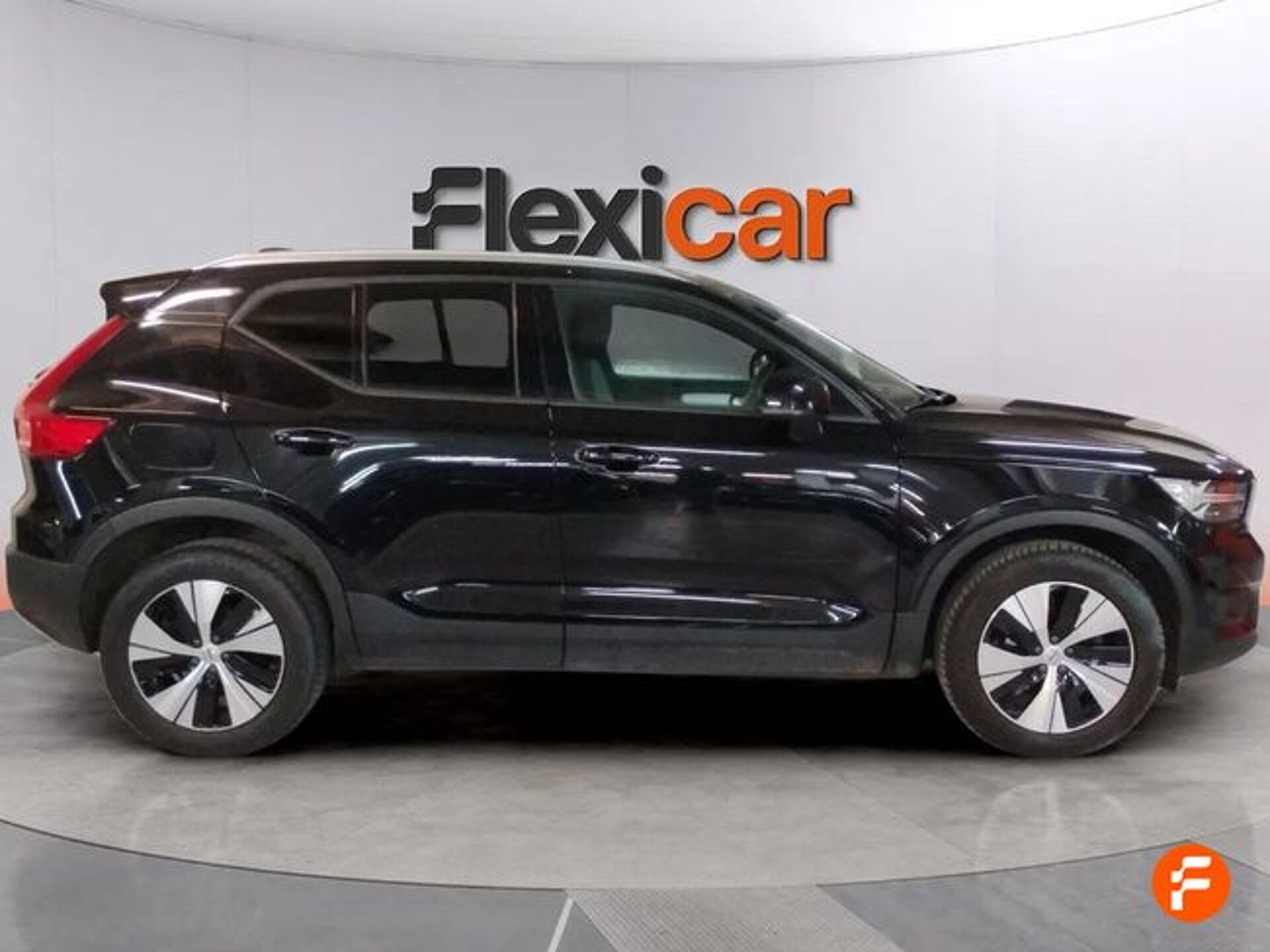 Imagen 3 de VOLVO XC40
