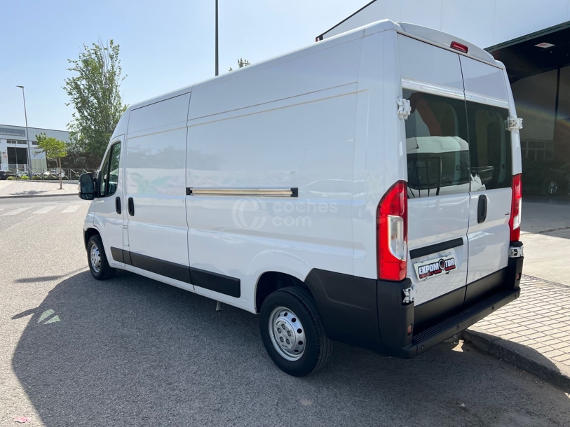 Foto del FIAT Ducato Fg. 33 2.0Mjt LPEGR Medio T.Alto 85kW