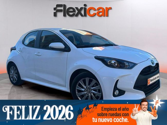 TOYOTA Yaris (1.5 120H Active Plus) en Barcelona