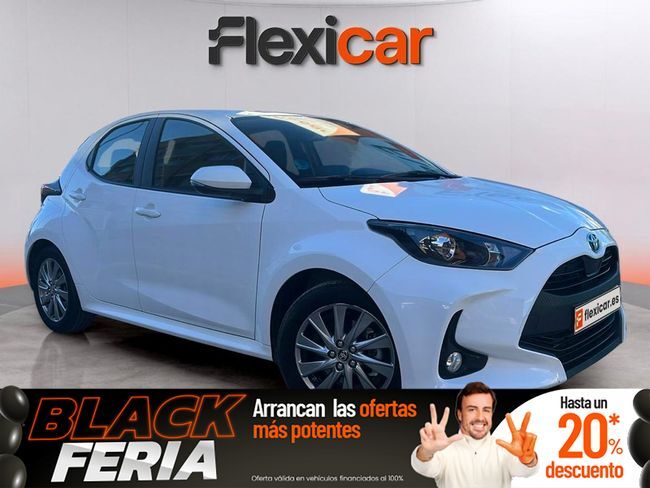 TOYOTA Yaris (1.5 120H Active Plus) en Barcelona
