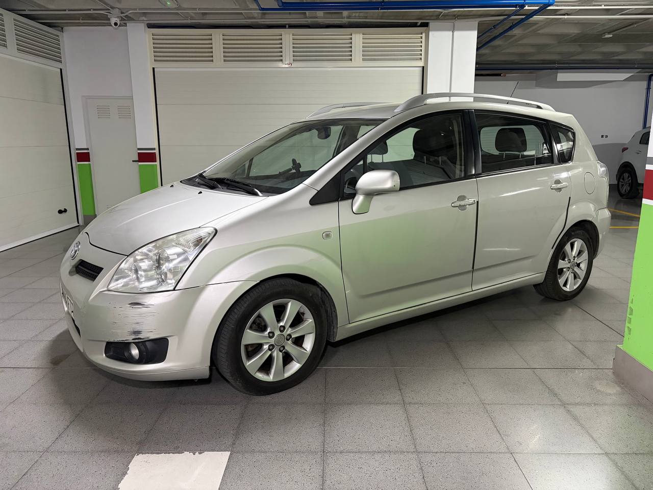 Foto del TOYOTA Corolla Verso 2.2D4D Luna