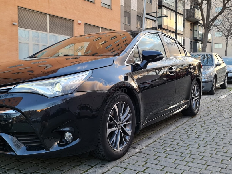 Foto del TOYOTA Avensis TS 140 Advance