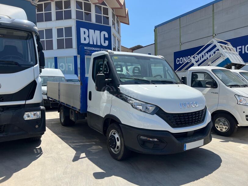 Foto del IVECO Daily Chasis Cabina 35C16 3750 160