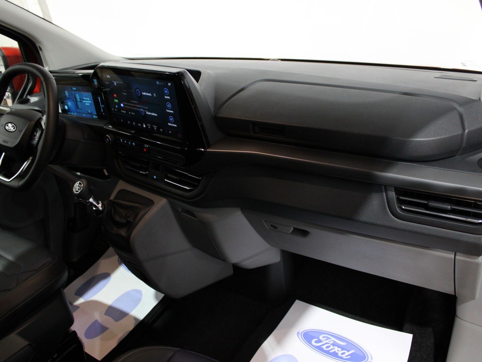 Imagen 2 de FORD Tourneo Custom