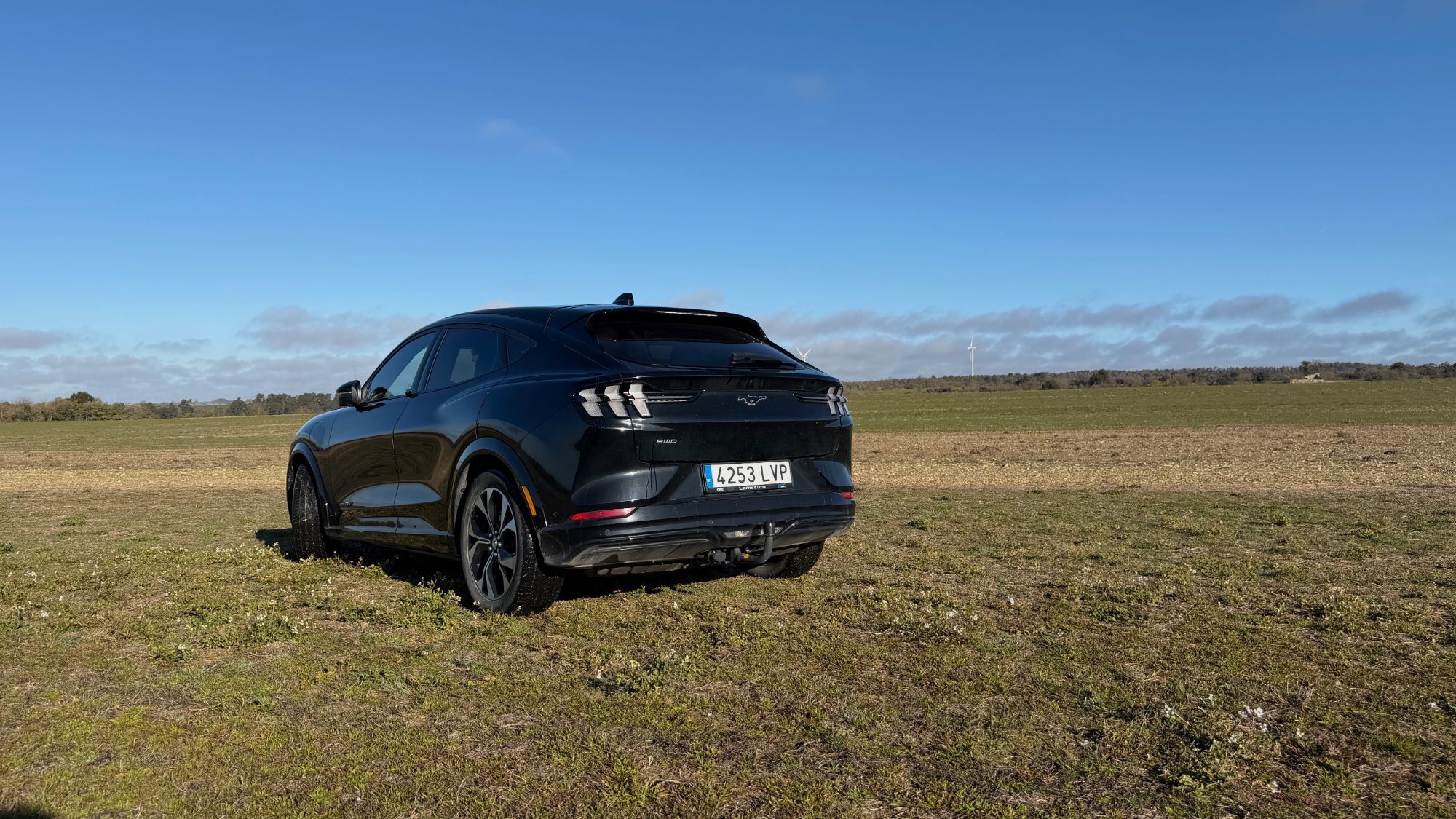 Foto del FORD Mustang Mach-E AWD Rango extendido