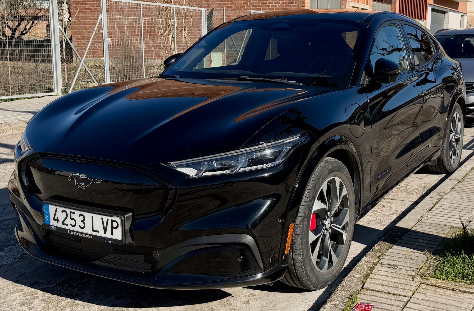 Foto del FORD Mustang Mach-E AWD Rango extendido