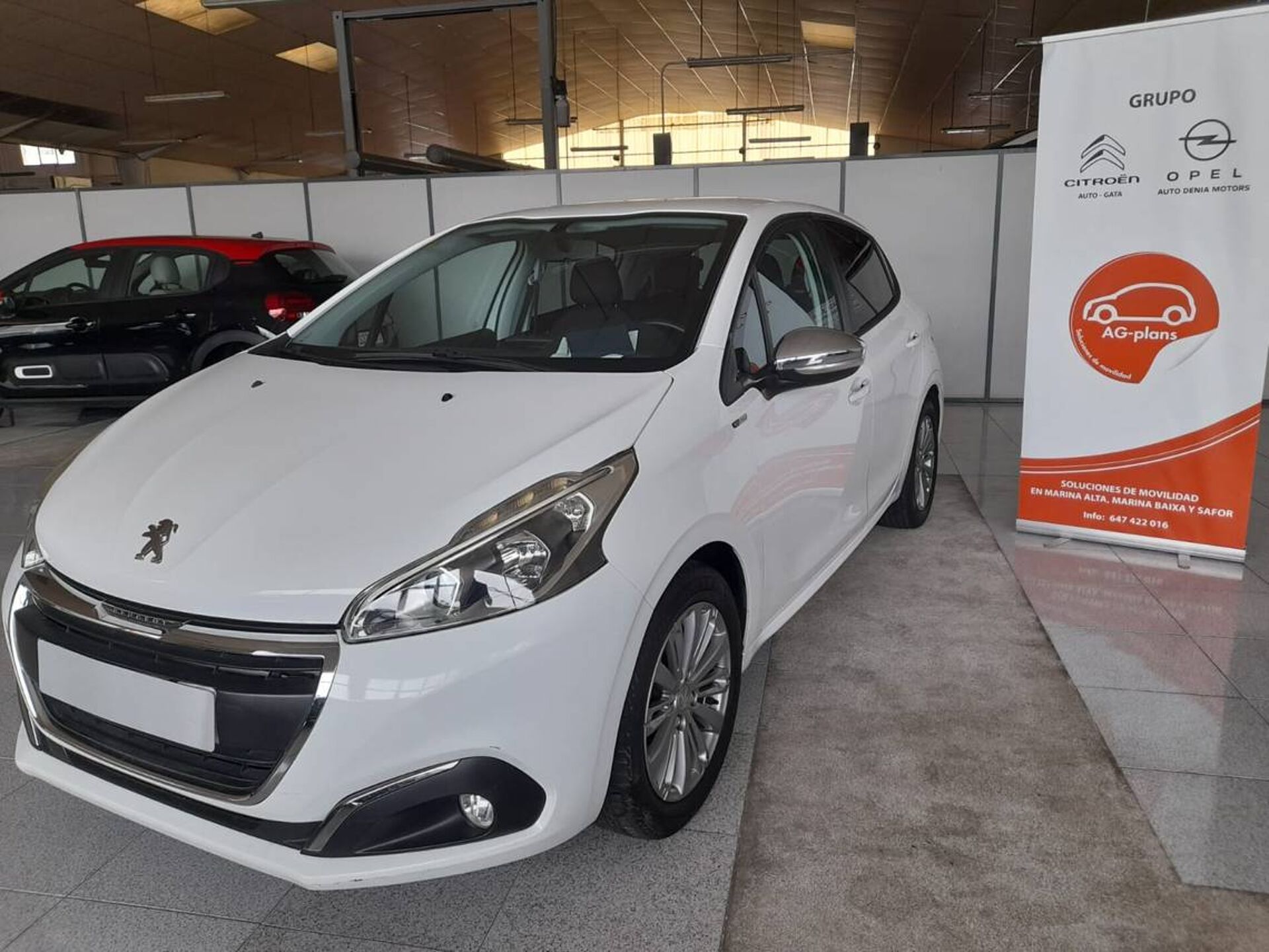 Imagen de PEUGEOT 208