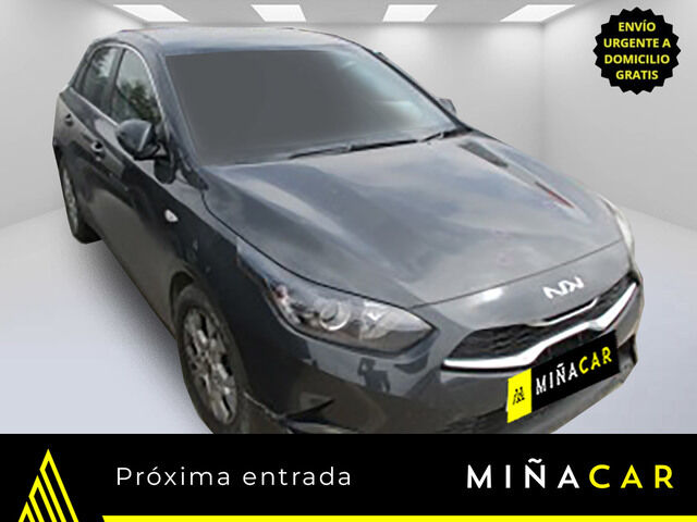 KIA Ceed (1.0 MHEV Drive DCT 88 kW (120 CV)) en Málaga