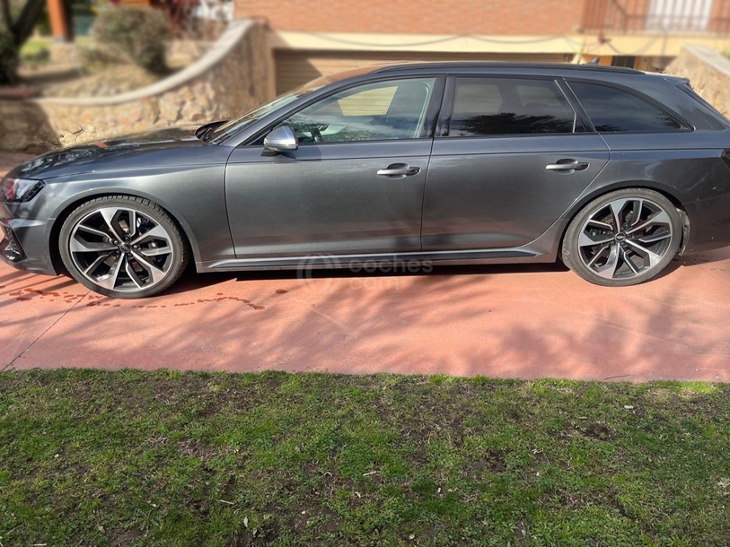 Foto del AUDI A4 RS4 Avant 2.9 TFSI quattro tiptronic