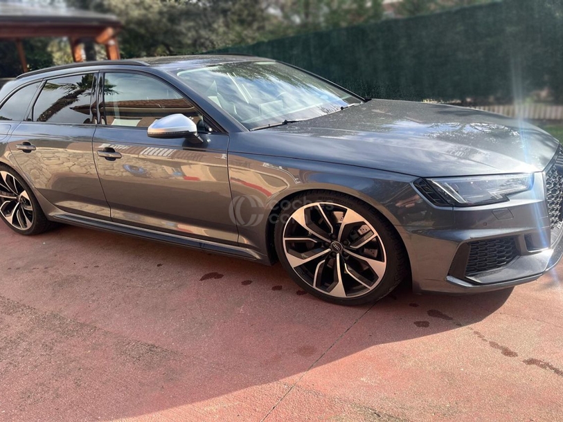 Foto del AUDI A4 RS4 Avant 2.9 TFSI quattro tiptronic
