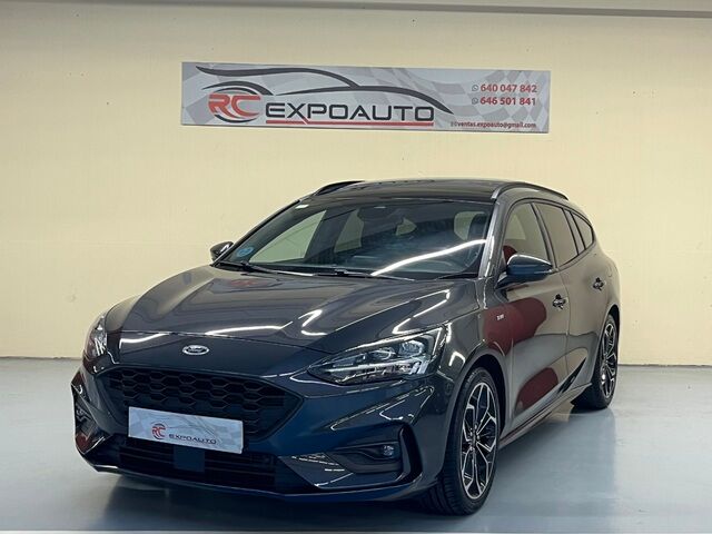 FORD Focus (SportBreak 1.5 Ecoboost ST-Line 110 kW (150 CV)) en Barcelona