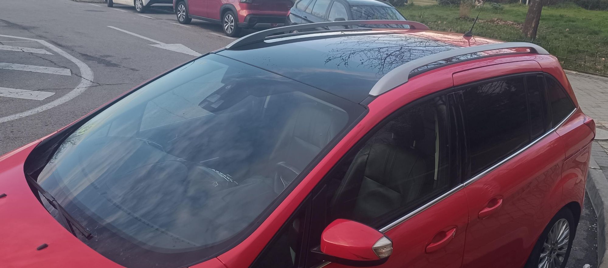 Foto del FORD C-Max Grand  2.0TDCi Titanium Powershift