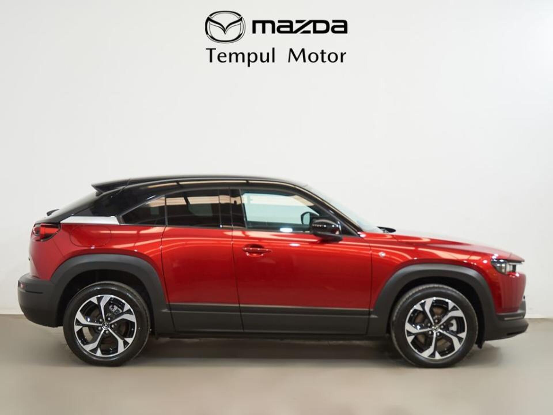 Imagen 2 de MAZDA MX-30