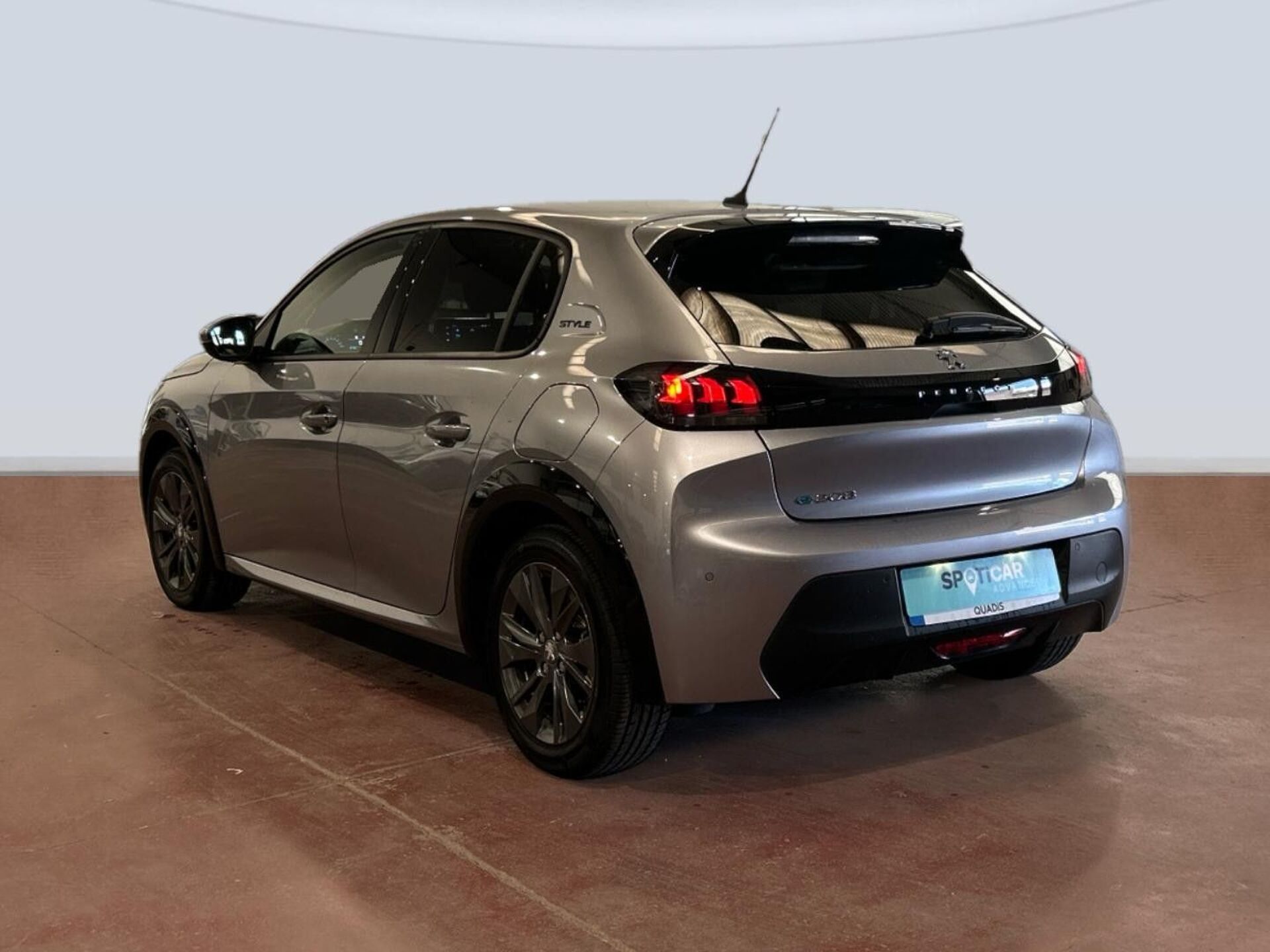 Imagen 2 de PEUGEOT 208