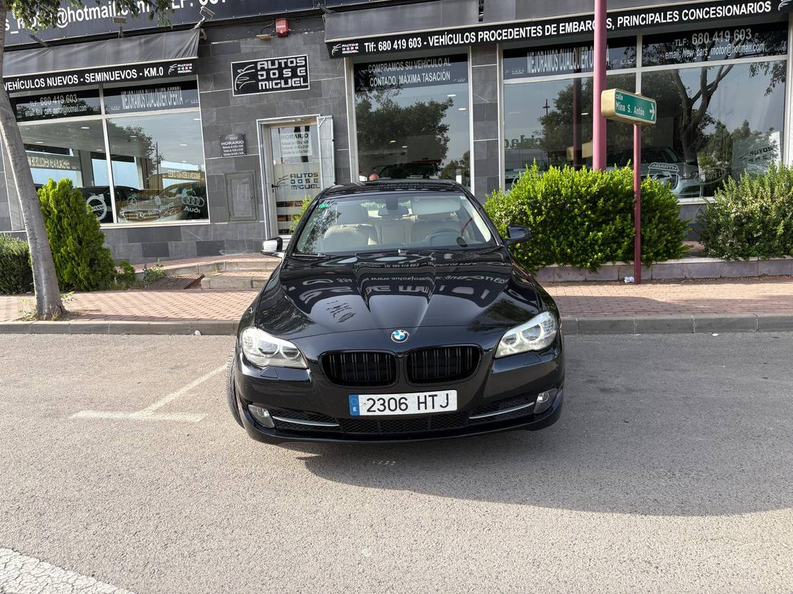 BMW Serie 5 (520d 520d) en Jaén