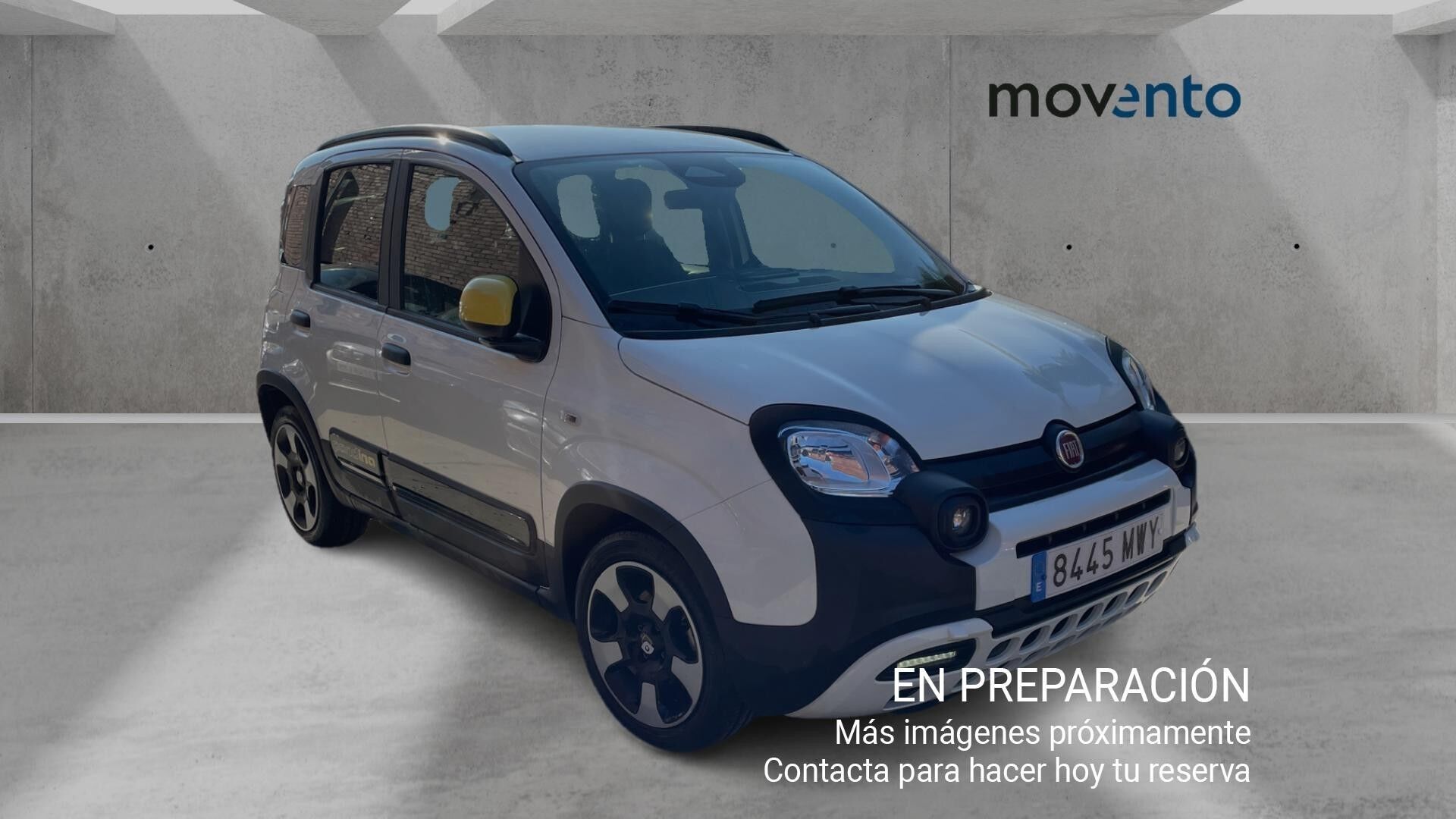 FIAT Panda (1.0 Hybrid Pandina 51 kW (70 CV)) en Barcelona