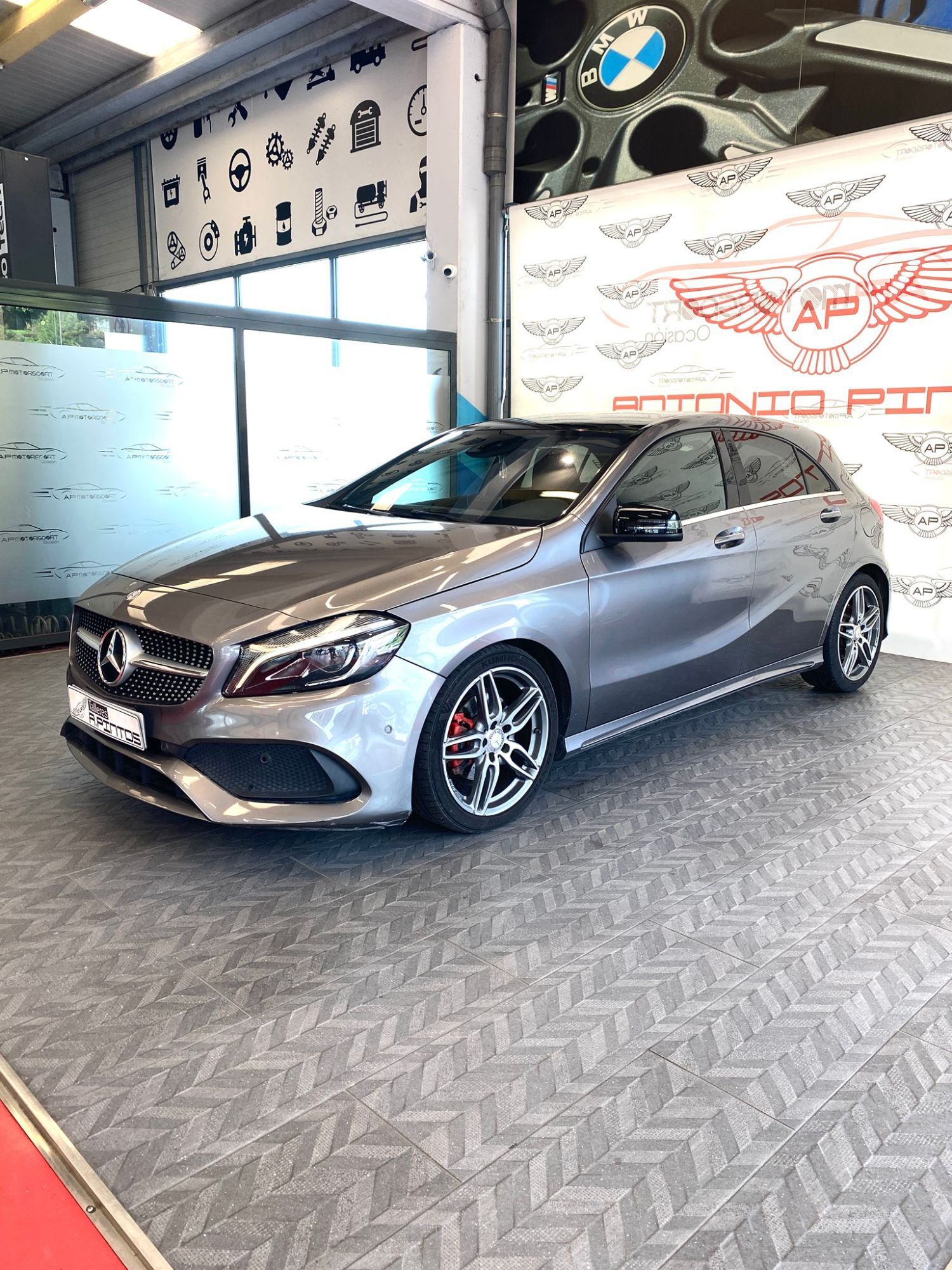 MERCEDES Clase A (A 200d) en Pontevedra