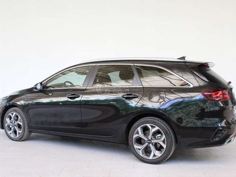 Foto del KIA Ceed Tourer 1.6 PHEV eMotion Aut.