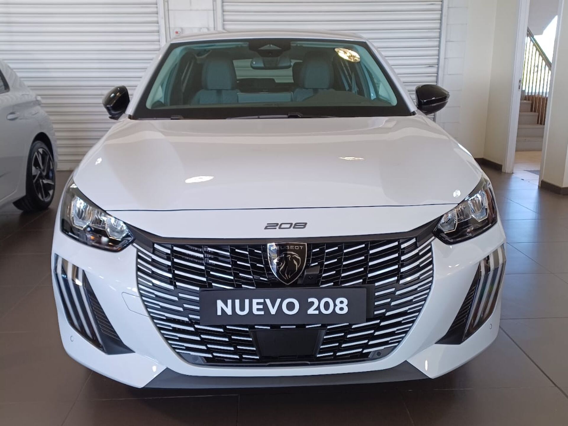 Imagen 2 de PEUGEOT 208