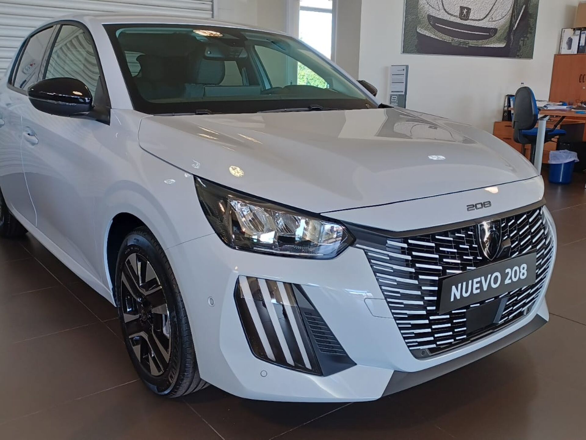 Imagen 3 de PEUGEOT 208